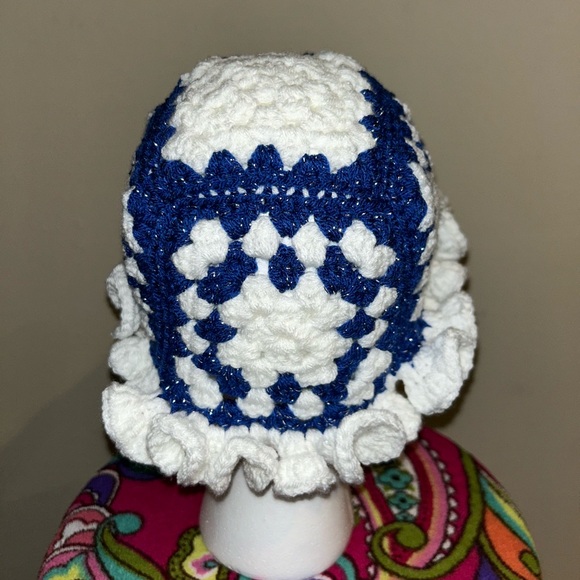 Alice Ruffle Beanie - Picture 2 of 3